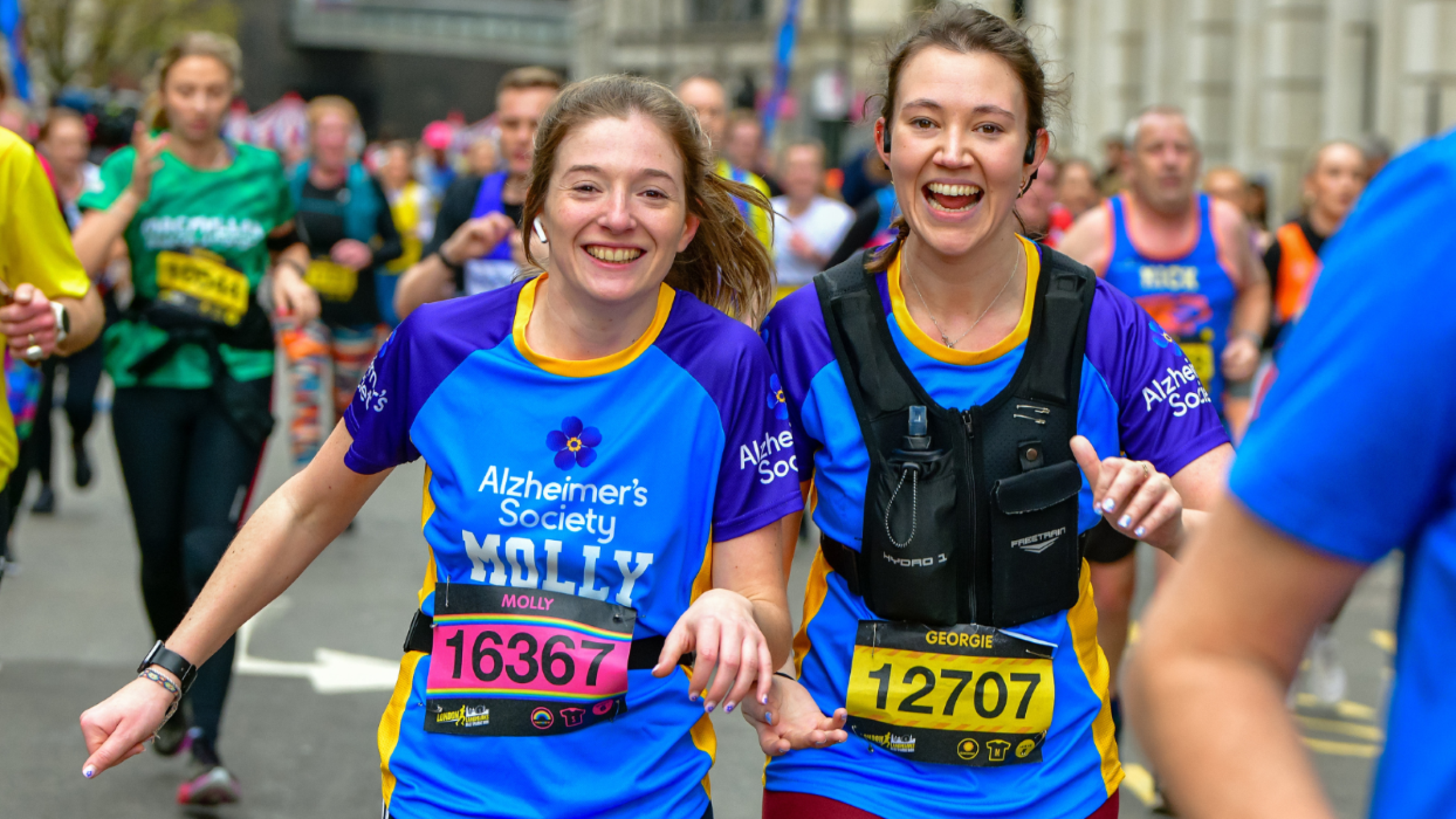women running together