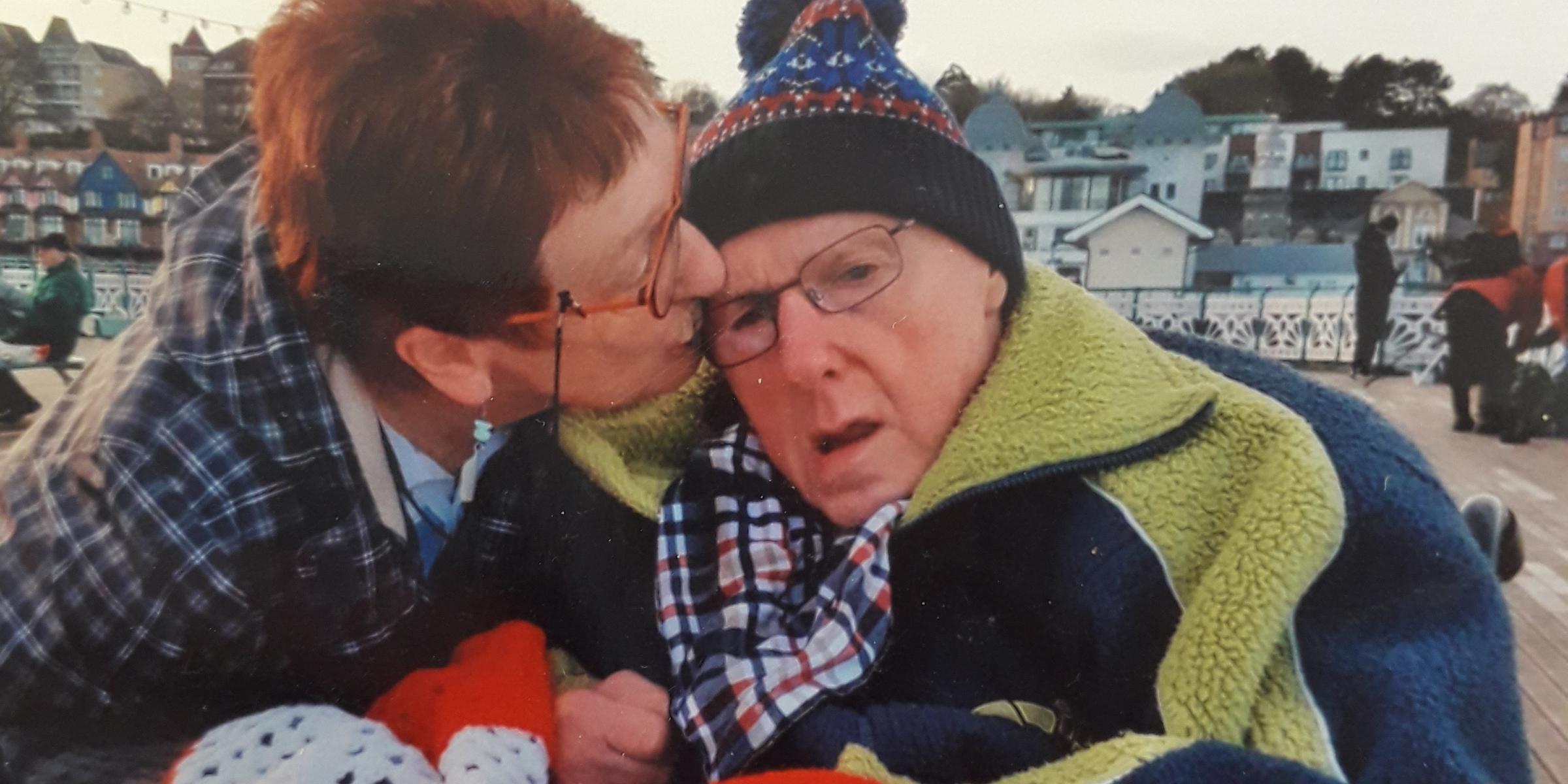 Anne kisses Allen