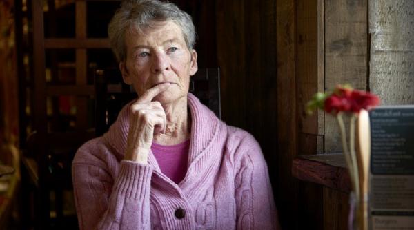 Lady with worried expression