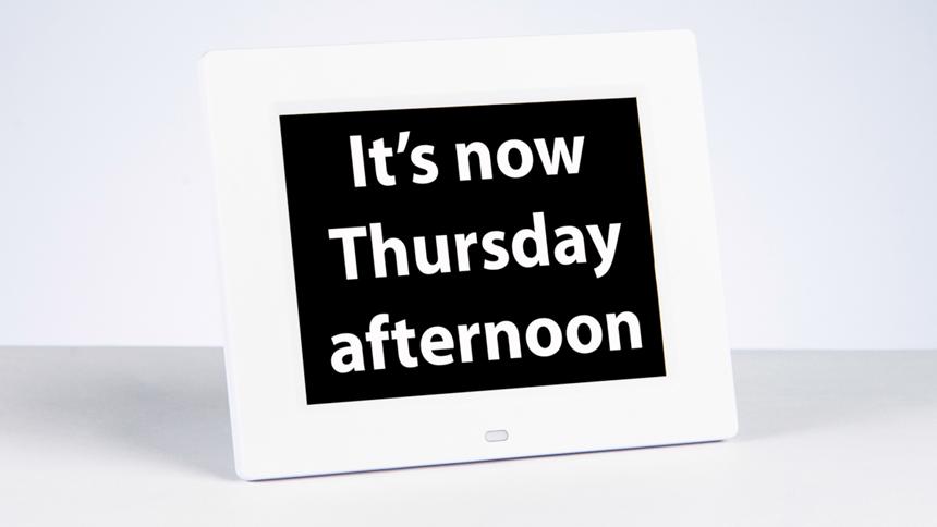 Rosebud reminder clock