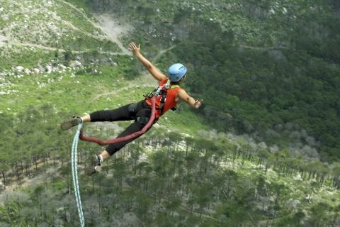 Bungee jumping